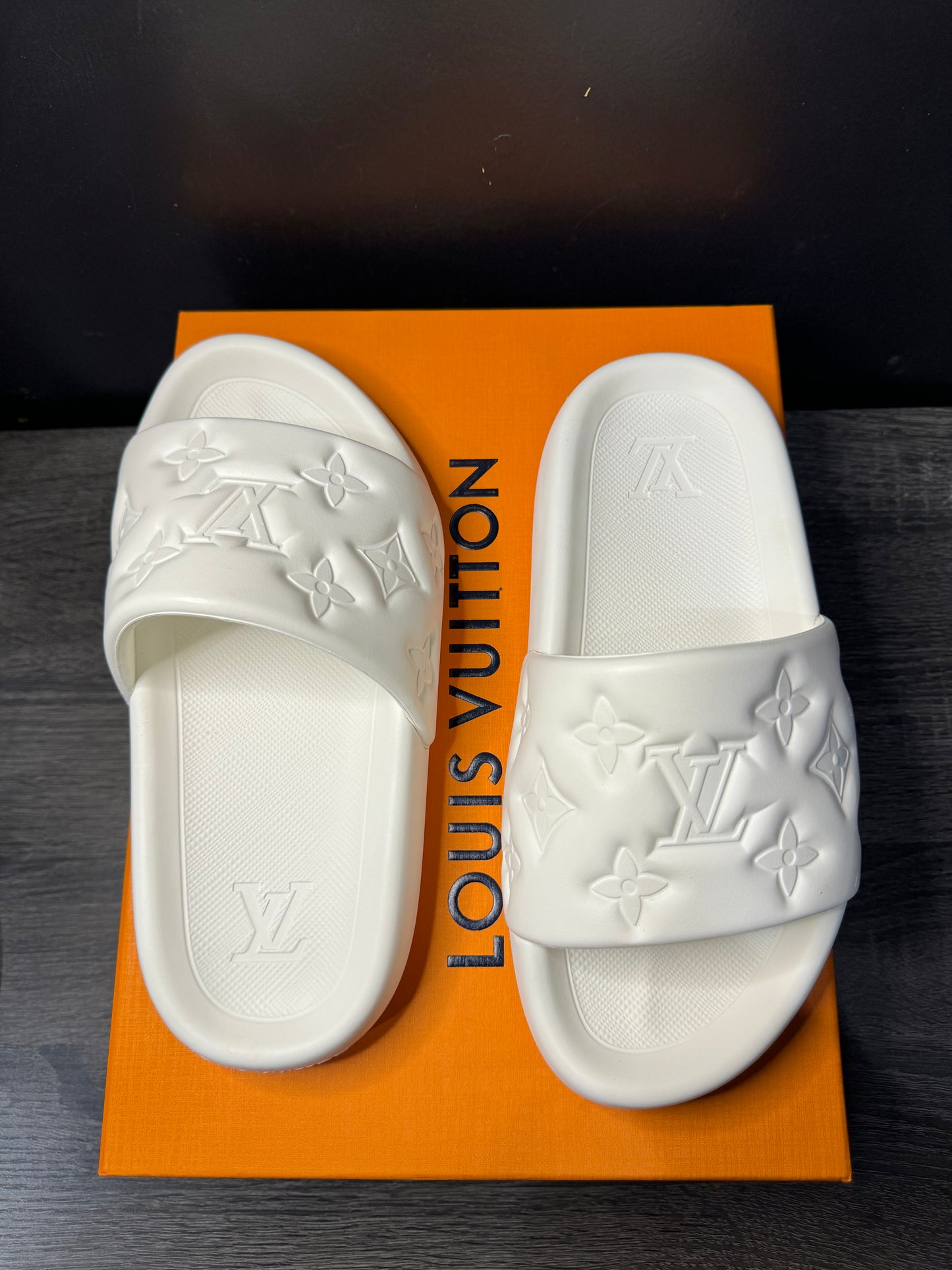 White LV wmns
